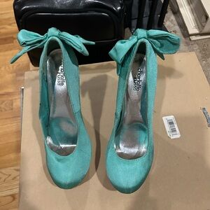 Teal high heel